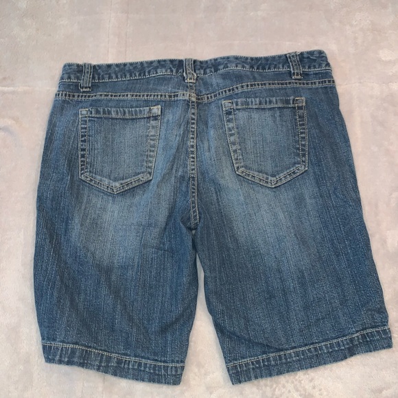 Shorts - Picture 5 of 5